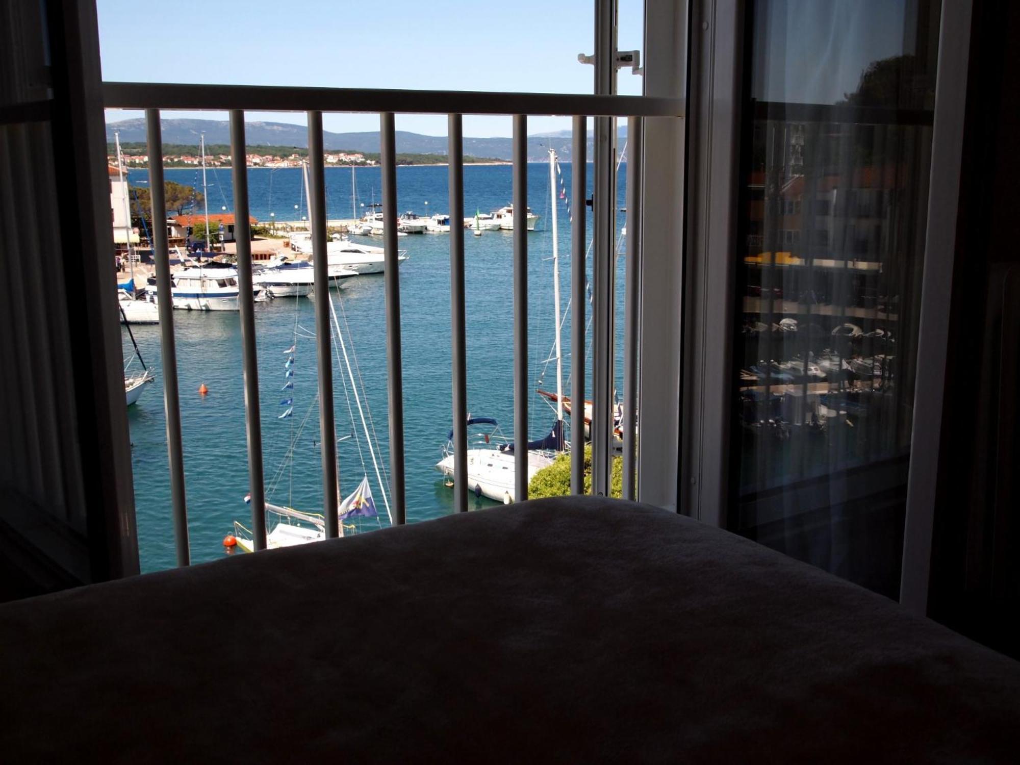 Hotel Adria マリンスカ エクステリア 写真