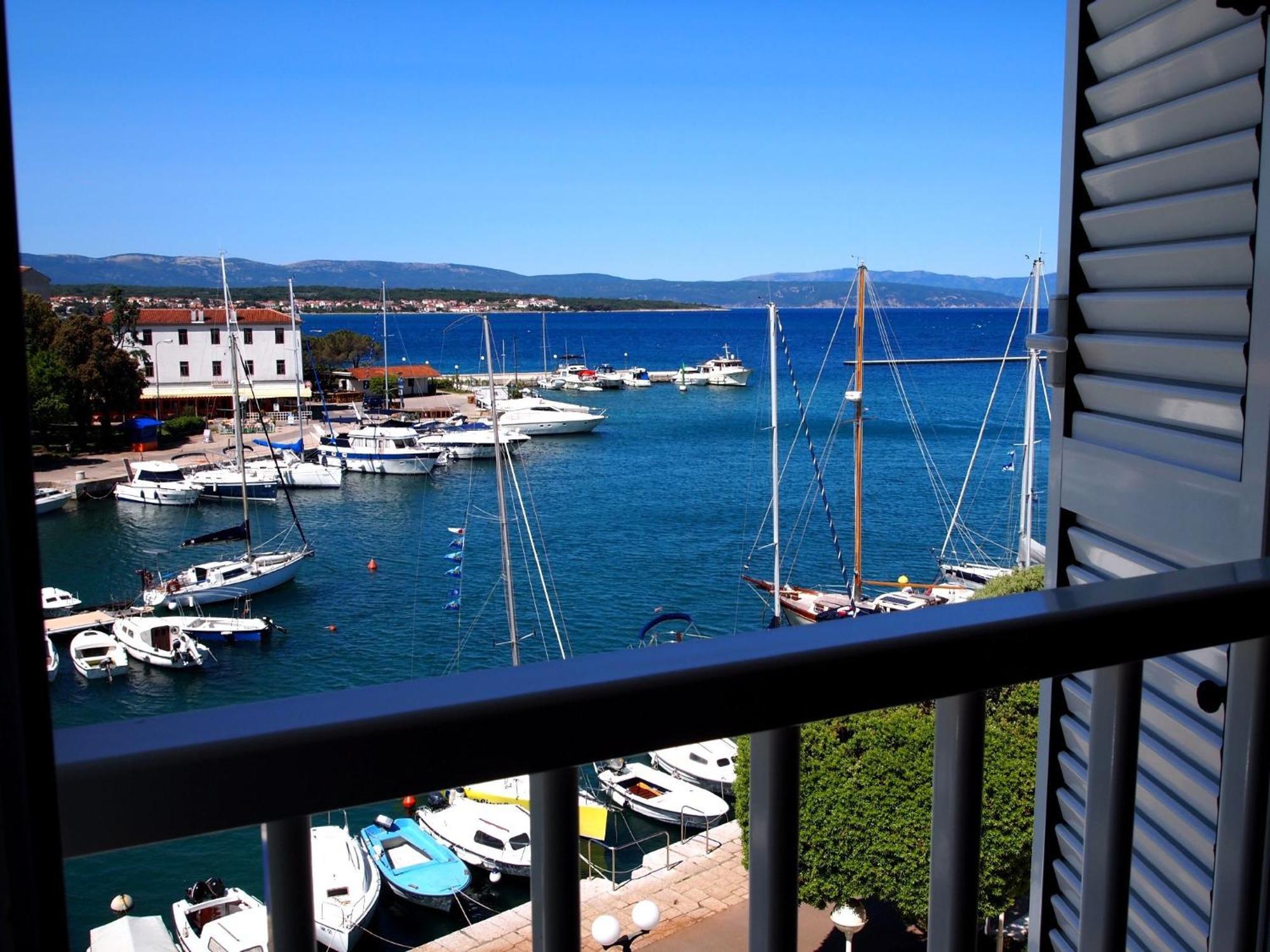 Hotel Adria マリンスカ エクステリア 写真