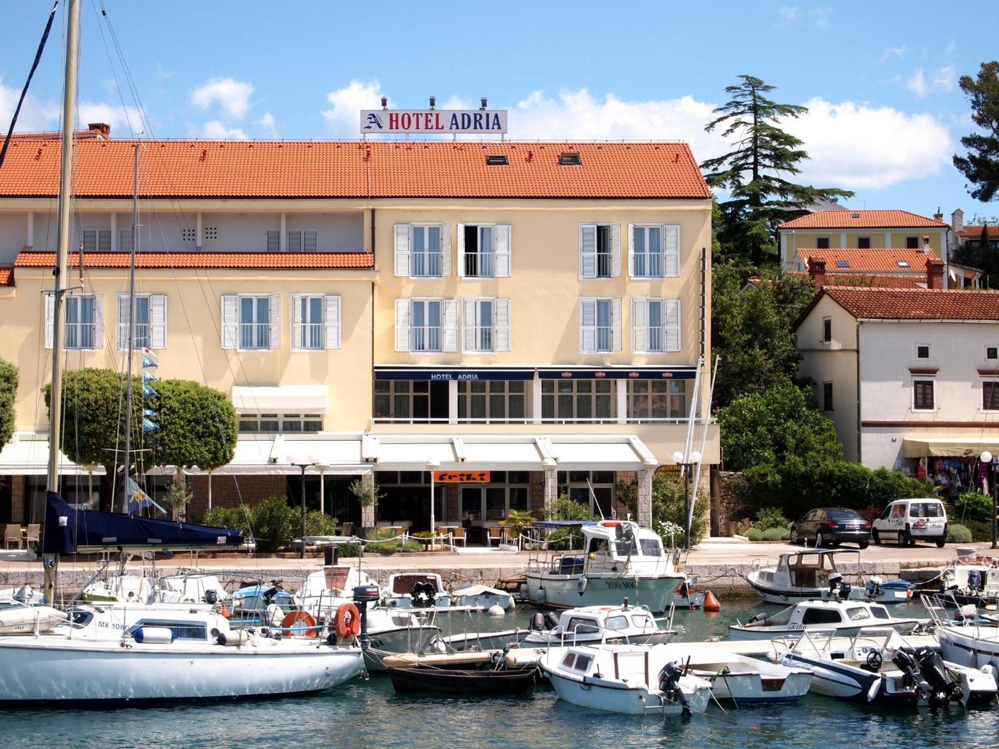 Hotel Adria マリンスカ エクステリア 写真