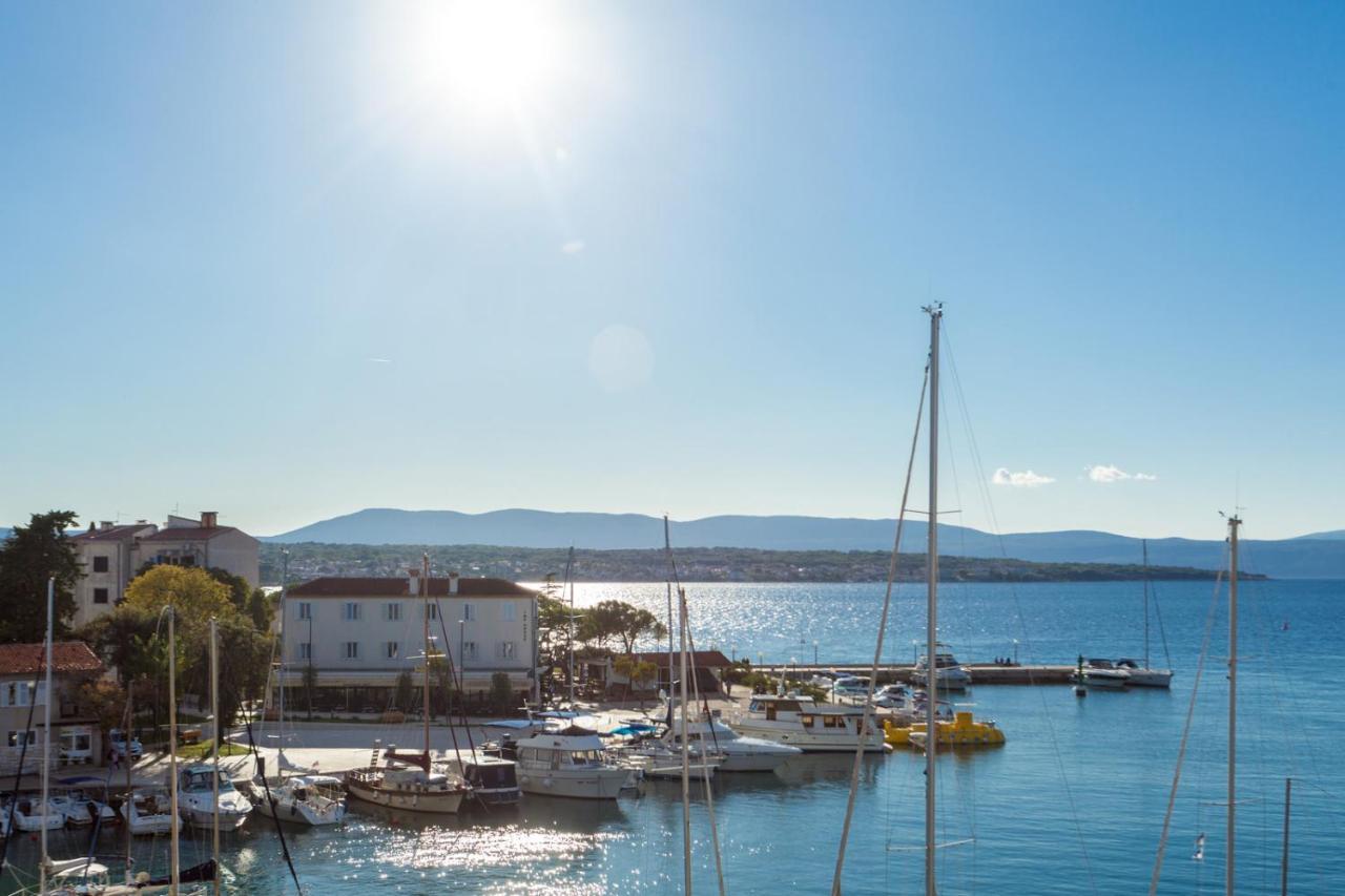 Hotel Adria マリンスカ エクステリア 写真