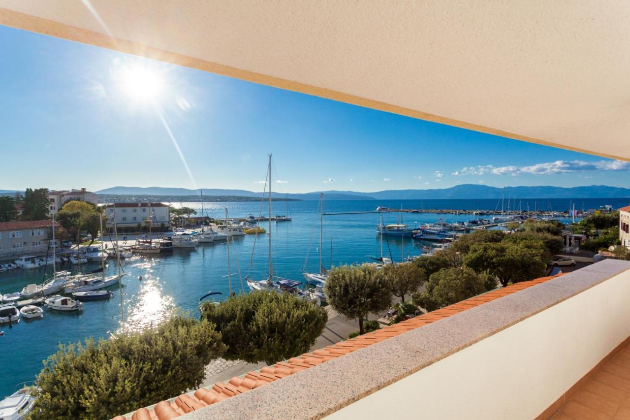 Hotel Adria マリンスカ エクステリア 写真