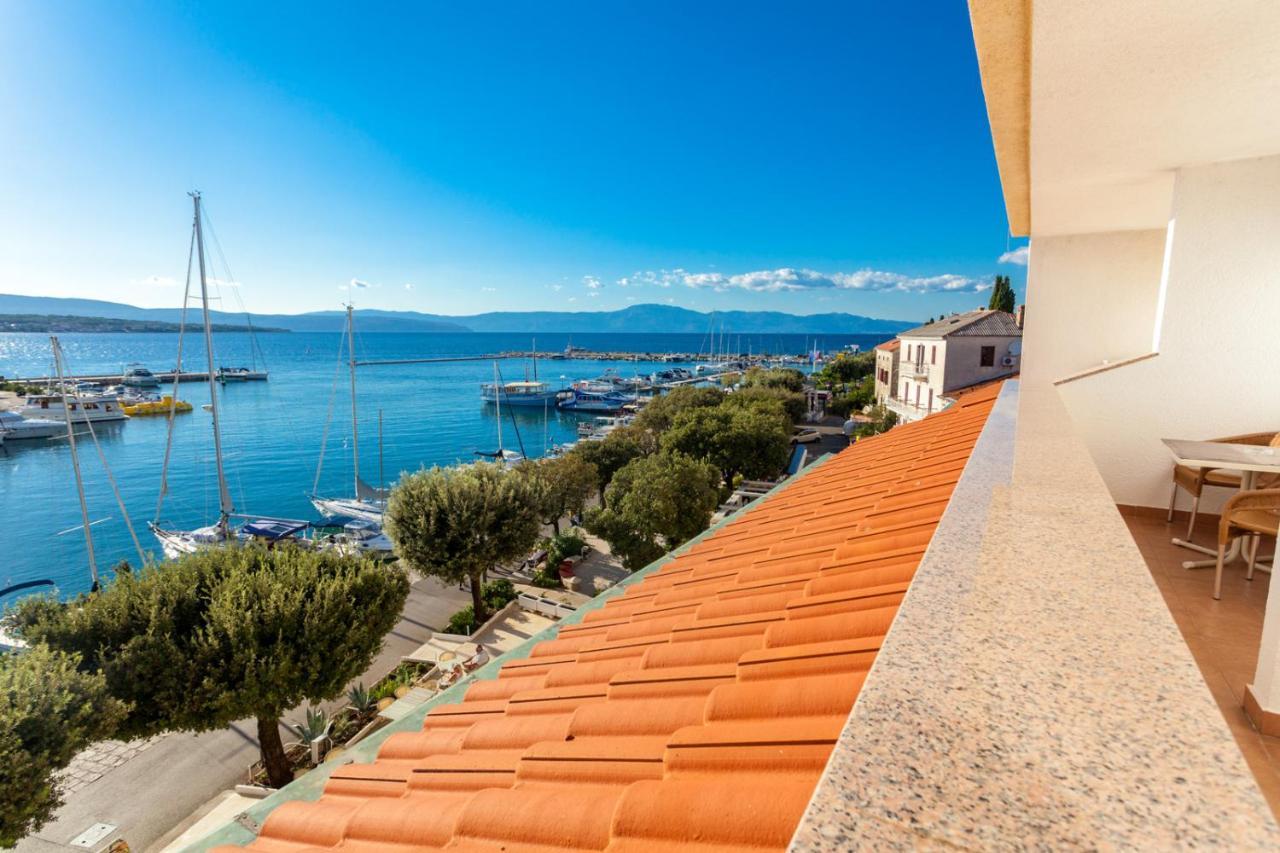 Hotel Adria マリンスカ エクステリア 写真